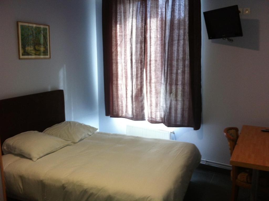 Hotel Moderne Nanterre Pokoj fotografie